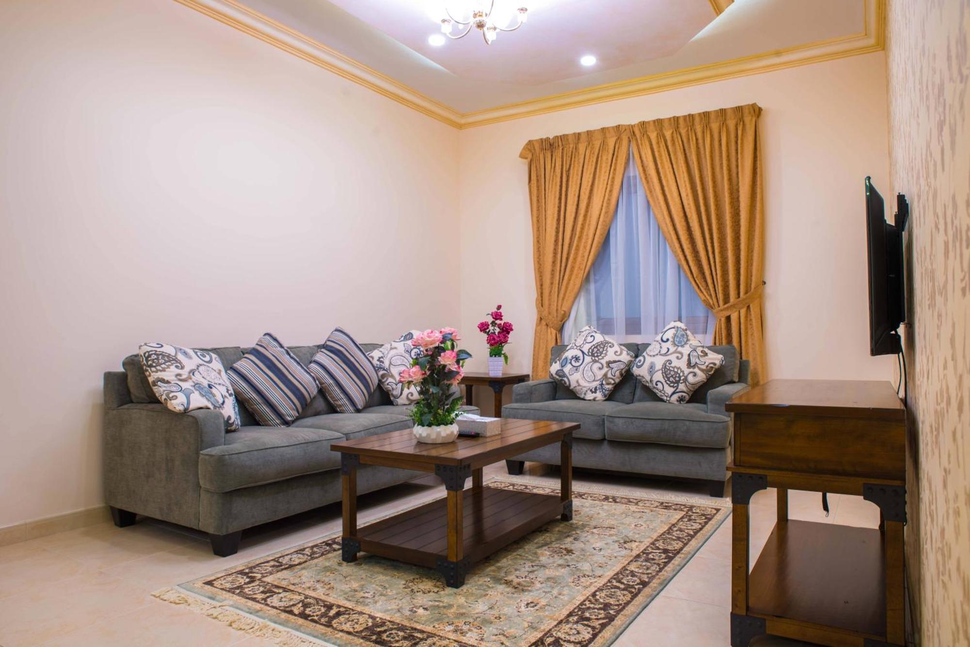 سارة للشقق الفندقية Sara Furnished Apartments Эль-Хубар Экстерьер фото